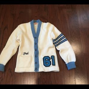 Vtg 100% Virgin Wool cardigan letter sweater XS/S
